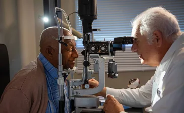 Salud visual en República Dominicana: alianza público-privada atiende a más de 5,000 pacientes en el Este