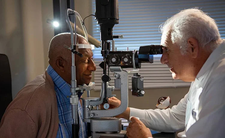 Salud visual en República Dominicana: alianza público-privada atiende a más de 5,000 pacientes en el Este