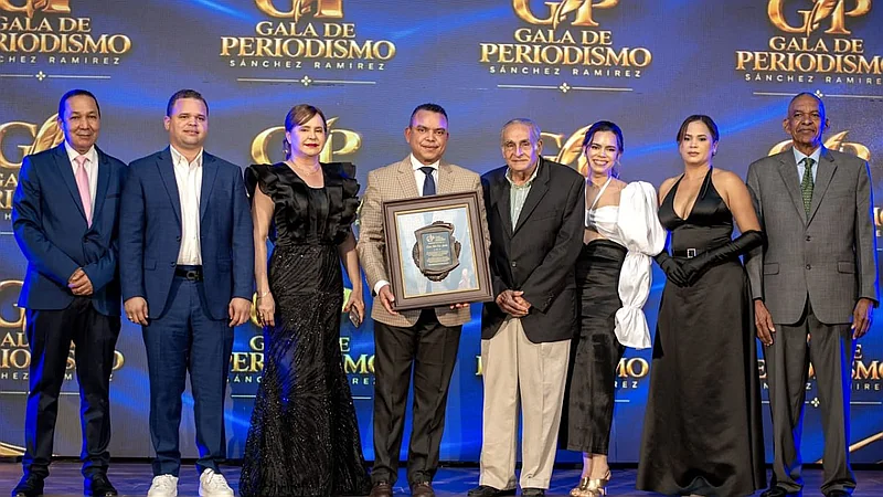 Periodismo y servicio público: CDP destaca trayectoria de Landrón y legado de comunicadores en Cotuí
