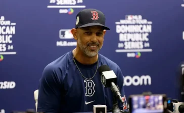 Alex Cora rompe el silencio: su versión del despido de los Red Sox y los ajustes que salvaron la temporada
