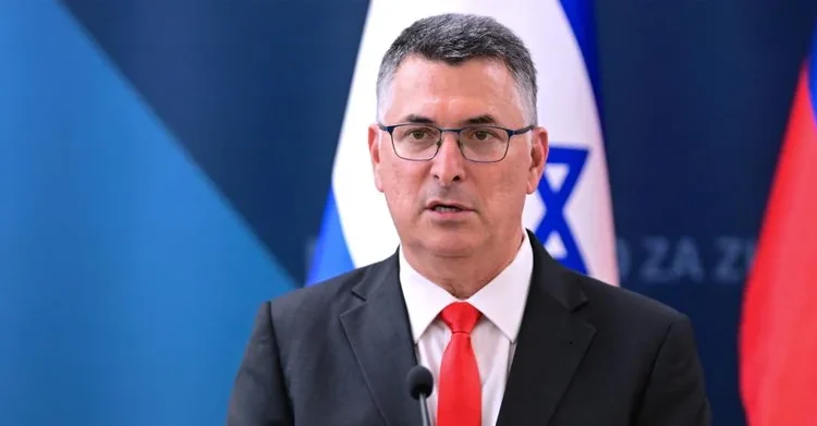 Saar replica a Lapid: Lula acusó a Israel de genocidio y Bolsonaro es "amigo"
