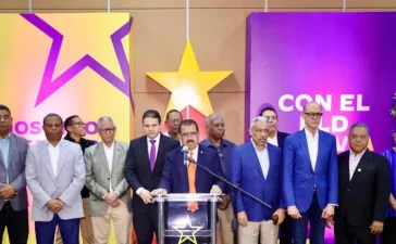PLE denuncia distorsión en mercado avícola: granjas venden a menos de RD$32 y consumidores pagan más de RD$100