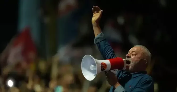 Lula da Silva retoma el poder en Brasil y cambia el tablero político latinoamericano