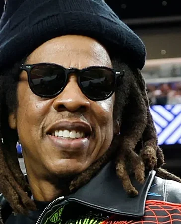 Jay-Z toma el relevo de Bad Bunny en el Super Bowl: un hito de 30 años de carrera