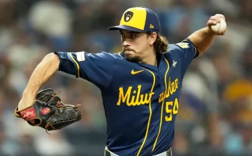 Gasser iguala hazaña de Koufax y acerca a Milwaukee a su primer título