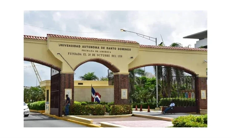 Lluvias obligan a UASD a suspender docencia presencial y activar clases virtuales