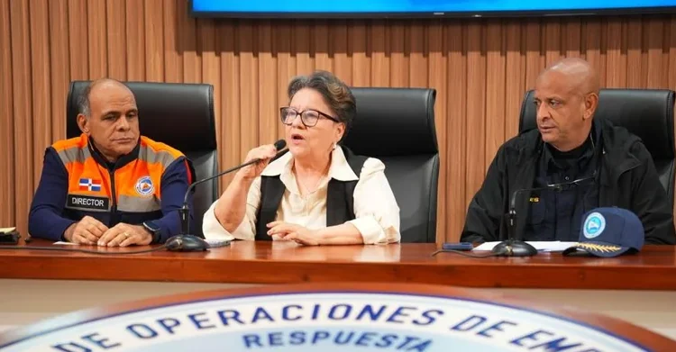 Indomet y COE activan protocolos por lluvias hasta el viernes; 19 provincias en alerta
