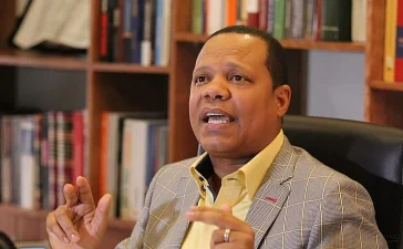Gobierno defiende modelo de libre mercado: pollo estable y menos permisos de importación este año