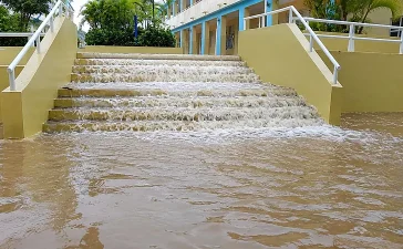 Educación prioriza prevención: clases siguen suspendidas en zonas de riesgo hasta que mejore el clima