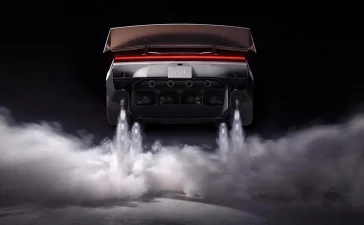 Elon Musk y el espejismo de los autos voladores: el Roadster 2 que deslumbra pero no convence