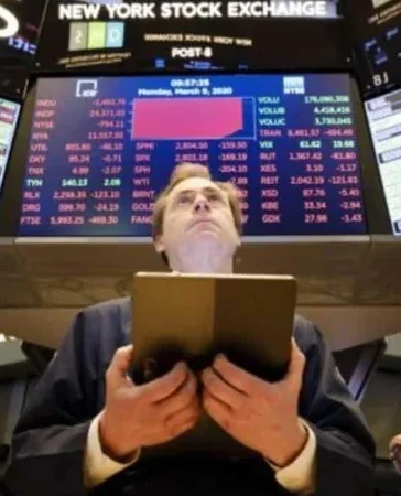 Alphabet pincha en bolsa: beneficio cae 25% y publicidad se desacelera
