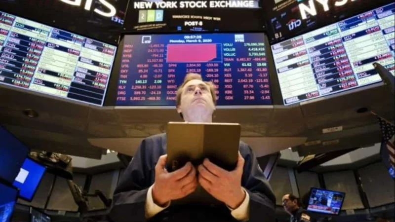 Alphabet pincha en bolsa: beneficio cae 25% y publicidad se desacelera