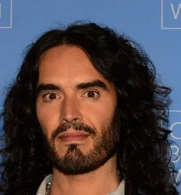 Russell Brand se defiende en juicio por violación: "El consentimiento es fundamental"