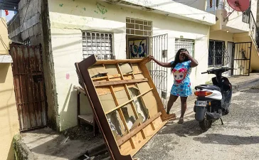 Inundaciones recurrentes en Santo Domingo evidencian crisis de drenaje y basura