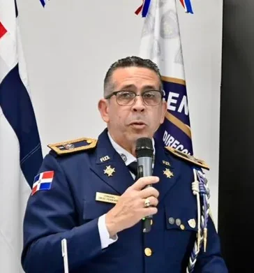 Policía Nacional califica de “peligrosa” al padrastro que apuñaló a su hijastro de 13 años en Villa Mella