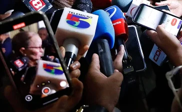 Gremio periodístico repudia intento de coartar prensa en juicio por asesinato de recolector en Santiago