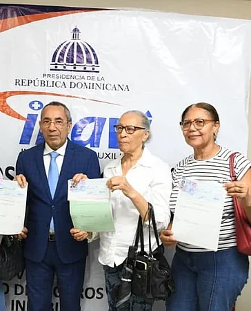 Gobierno acelera pago de indemnizaciones: INAVI desembolsa más de RD$3 millones a 800 ex empleados estatales