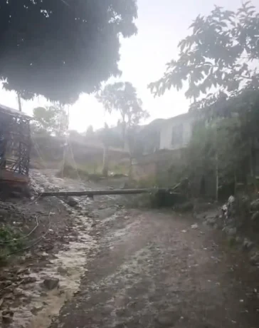 Tireo: lluvias evidencian vulnerabilidad por daños ambientales acumulados, según alcalde