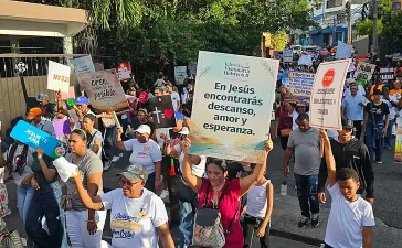 Fe y acción social: evangélicos se movilizan contra la delincuencia juvenil en Santo Domingo Oeste