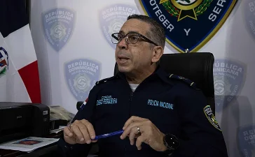 Más de 10 allanamientos para capturar a hombre que apuñaló a su hijastro de 13 años en Santo Domingo Norte